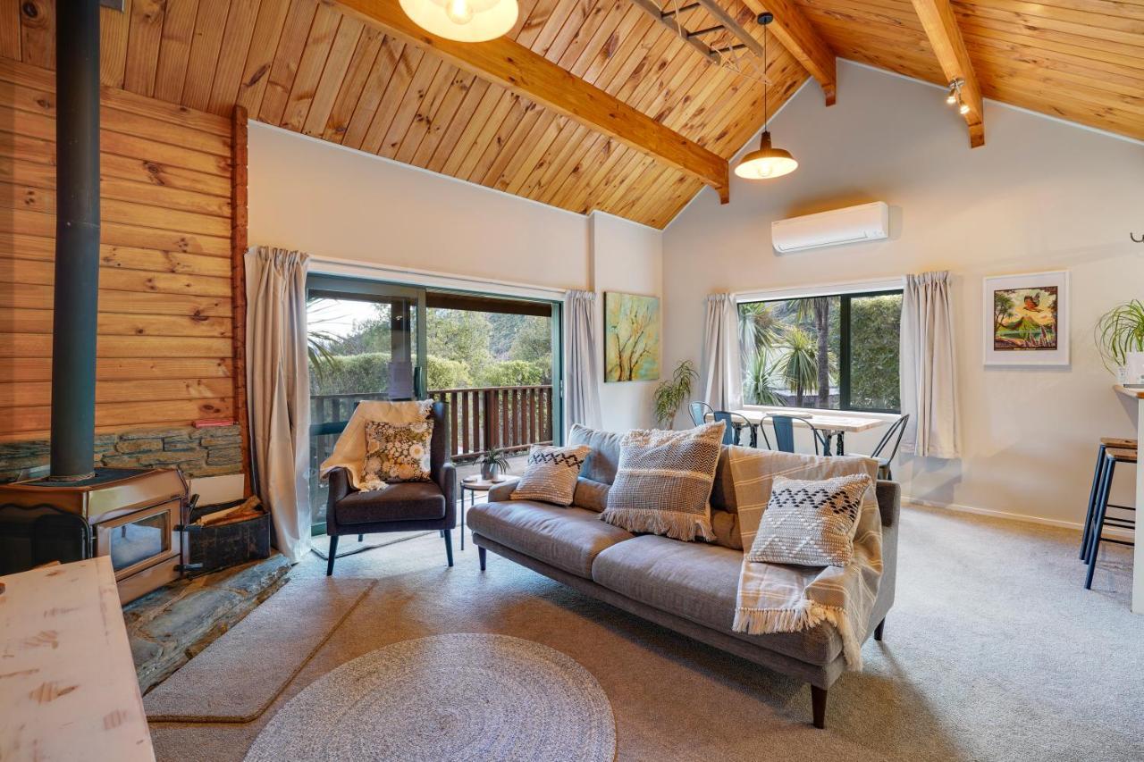Alpine Hideaway - 2 Bedroom Closeburn Bagian luar foto