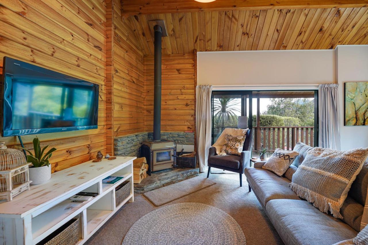 Alpine Hideaway - 2 Bedroom Closeburn Bagian luar foto